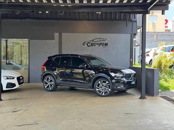 VOLVO XC40 1.5 T5 RECHARGE R-DESIGN GEARTRONIC VOLVO XC40 1.5 T5 RECHARGE R-DESIGN GEARTRONIC